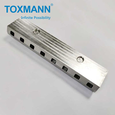 Präzisionsformteile / Automatikformkomponenten mit EDM-Bearbeitungsschienen-Form-Seitenstützbahnen für Hot Runner-System