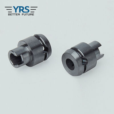 Das schwarze überzogene Stempeln sterben Durchschläge